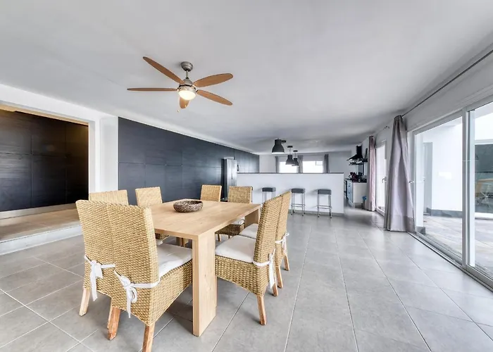 Casa Eden - Naturist Area, Private Pool And Bbq By Lanzarote *