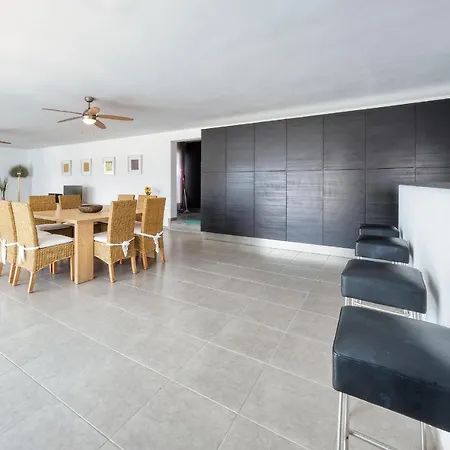 Casa Eden - Naturist Area, Private Pool And Bbq By Lanzarote Tatil Evi